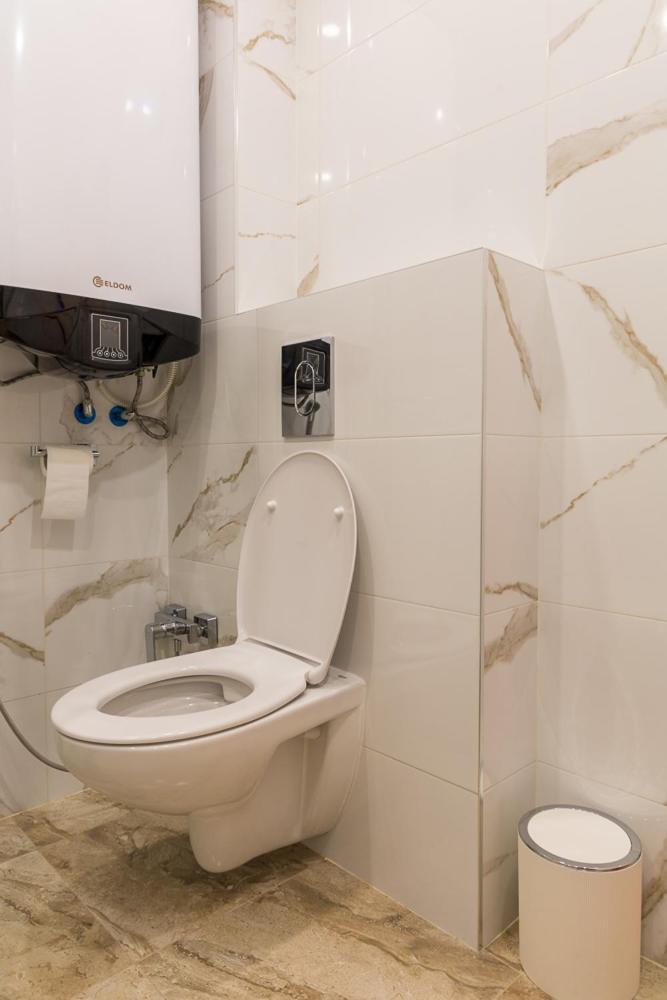 Comfy Home In The Heart Of Бургас Экстерьер фото